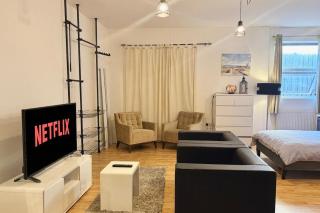 Spacious Live-Work Room - Brick Lane and Shoreditch - Private and Quiet Gated Area - 0