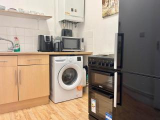 Spacious Live-Work Room - Brick Lane and Shoreditch - Private and Quiet Gated Area - 9