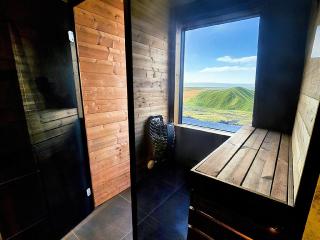 Sky Retreat and Private Spa, Aurora Cabin - Hvolsvöllur - 4