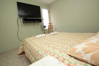 Casa comoda con pileta y parking - 6