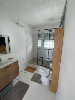 Élégant T2 avec vue sur la mer des Caraïbes - 3