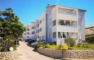 1 Bedroom Gorgeous Apartment In Supetarska Draga - 9