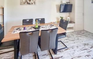 1 Bedroom Gorgeous Apartment In Supetarska Draga - 1