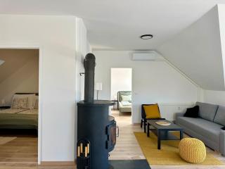 Gödöllő GREEN Forest with Balconies & Free Parking - 6