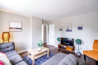 Casa Dos by Jungle House Near Convention Center OSU & Nationwide Arena Walk to High Street Downtown & Short North 5 800 Reviews Private Parking - 3