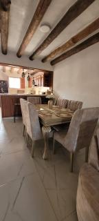 Casa Los Acacios Piso 1 - 3