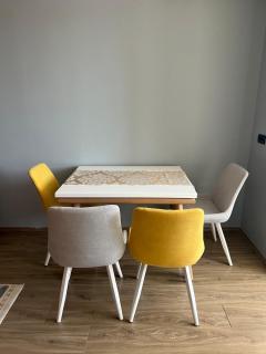 Modern Apartment BalconyBright&Spacious fast Wi-fi - 4