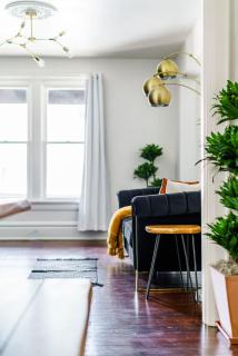 Jungle Nook by Jungle House Near Convention Center OSU & Nationwide Arena Walk to High Street Downtown & Short North 5 800 Reviews Private Parking - 0