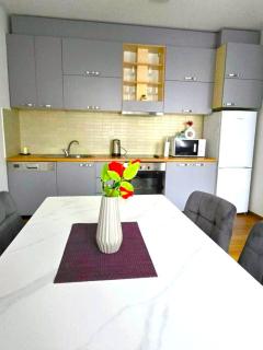 Cozy Apartment in City Center and Heart of Prishtina - 6