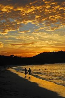 Magic Moon Beach House - 2