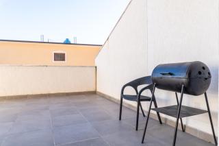 Modern Apartment in a Quiet Area near Center - 8