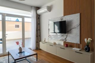 Modern Apartment in a Quiet Area near Center - 6