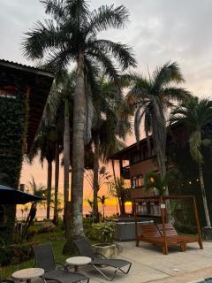 Walk-out Beachfront Condo - Surfer's Paradise - 7