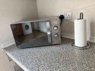 3-Bed House Brighouse Parking Wi-Fi Near M62 - 2