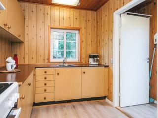 Tranquil Cottage near Kvie Lake-By Traum - 5