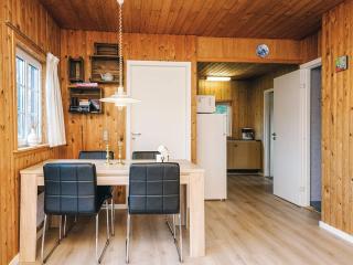 Tranquil Cottage near Kvie Lake-By Traum - 3