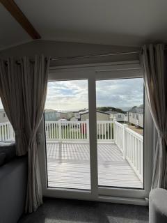 Luxury 3 bed sleeps 8 caravan with sea view - 1