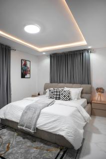 The Manor at Ikeja GRA-Refined 3-BDRM Luxury Stay - 4