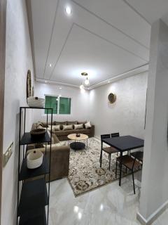 Luxe Appartement met Zwembad - 9