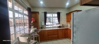 Scott Bushe City Studio, Wi-Fi, coffee, views - 5