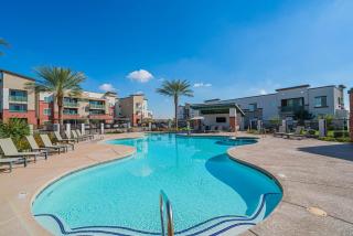 Stadium Area Unit with Balcony Pool Gym Parking WD - 9