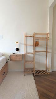 Charming Tiny Unit in the Heart of LA with HotTub - 9