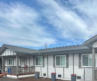 SilverStrike Condos Family Friendly Walkable Location Unit 2 - 5