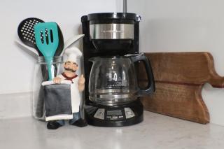 Cozy Modern Suite Near All Amenities - 4