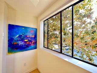 The Gallery Spacious 2BD 2BA with Two King Beds - 6