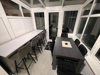 Luxury 4 Bedroom House in Harrow - 3