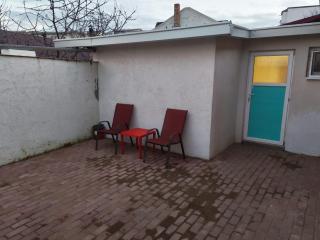 Garsoniera 20m2 anexată la casa proprietarului - 1