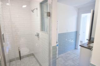 3 Newly Renovated Condos w Water Views - 1