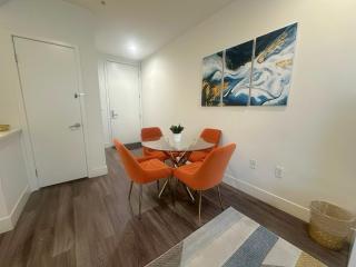 2 KING BED SUITE WALK to BEACH,PIER, PROMENADE - 6