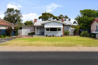 Blue Horizon Beach House - 0