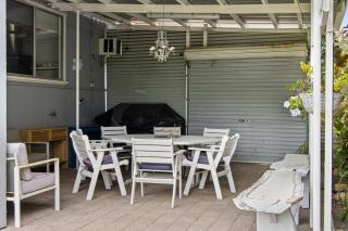 Blue Horizon Beach House - 9