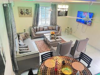 Flozicare Royal 3-Bedroom House in Accra - 0