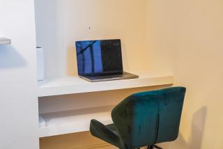 Modern & Spacious Luxury 4 Bedroom in Camden Town - Free Wi-Fi - 2