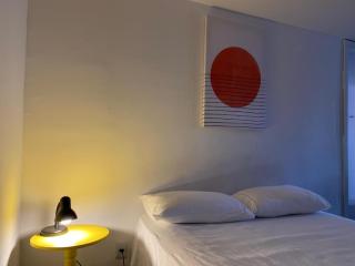 Studio a 160 metros do mar na melhor localização da Barra II - 2