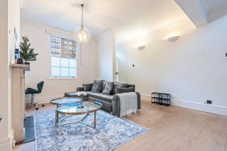 Modern & Spacious Luxury 4 Bedroom in Camden Town - Free Wi-Fi - 8