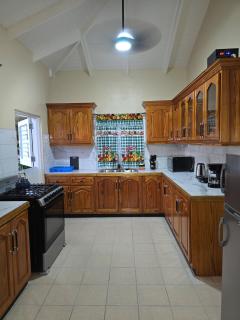 Upstairs Apartment with Piton View in Soufriere - 2