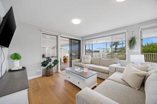 Jolly turtle - pool, private jetty, PMQ canals - 8