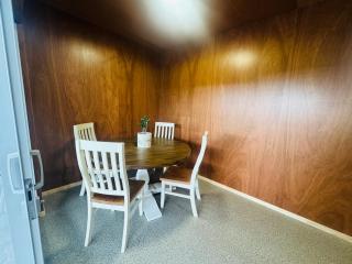 Harbour Heights Cabins - 7