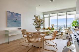 Marbella Lane - Sleek Corner Ocean View - 9