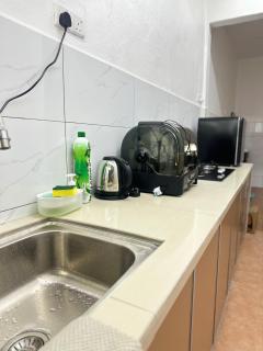 3 Bedrooms Single Storey Terrace at Taman Inderawasih ,12mins to Penang Bridge , 5mins to Sunway Carnival Mall - 9