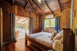 Casa Franke - Central 2BR Home with AC & Pool - 7