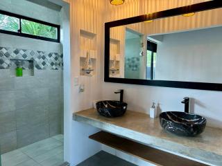 Ashleys Beach House - Country Home near Cahuita - 8