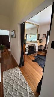 2 bedroom Art Deco Apartment - 4