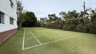 2 bedroom Art Deco Apartment - 2