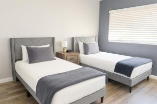 Fresh & Fun! Vegas 4BR w Heated Pool, Dog Friendly - 5