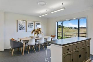 The Stables Lake and Country Retreat - 3